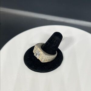 Silver  men’s Ring with Clear moiss Gemstone